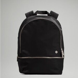 Lululemon Black City adventurer backpack 20L